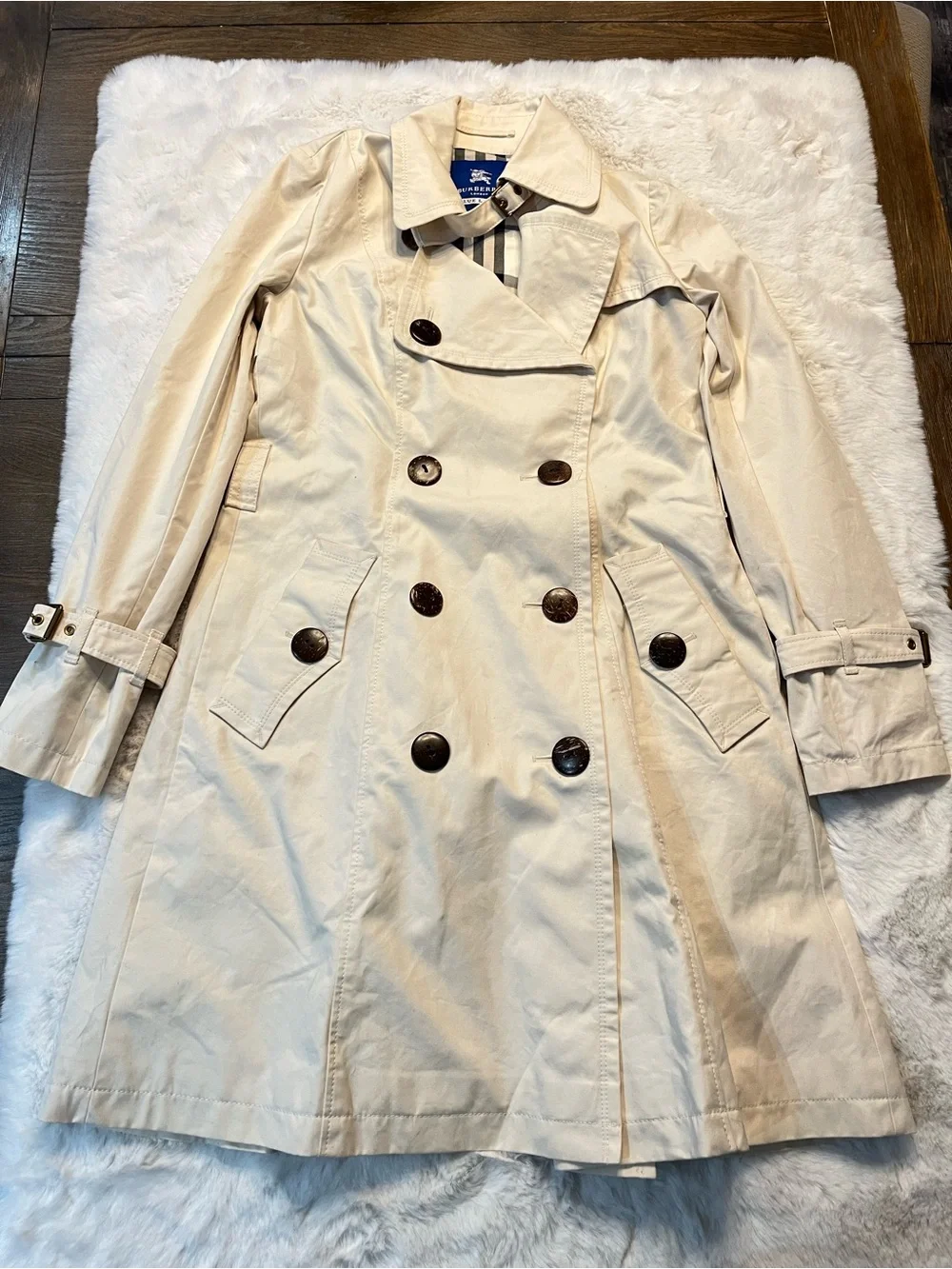 Burberry Trench Coat - Picture 11 of 12